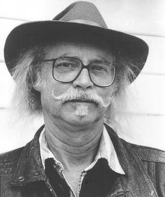 W.P. Kinsella; Edmonton,Alberta,Kanada doğumlu William Patrick Kinsella olarak da bilinen Kanadalı  yazar