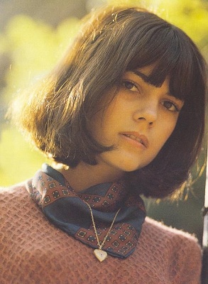 Chantal Goya; Chantal Deguerre olarak da bilinen Fransız oyuncu