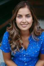 Tess Atkins; Vancouver,Britanya Kolumbiyası,Kanada doğumlu Kanadalı  oyuncu