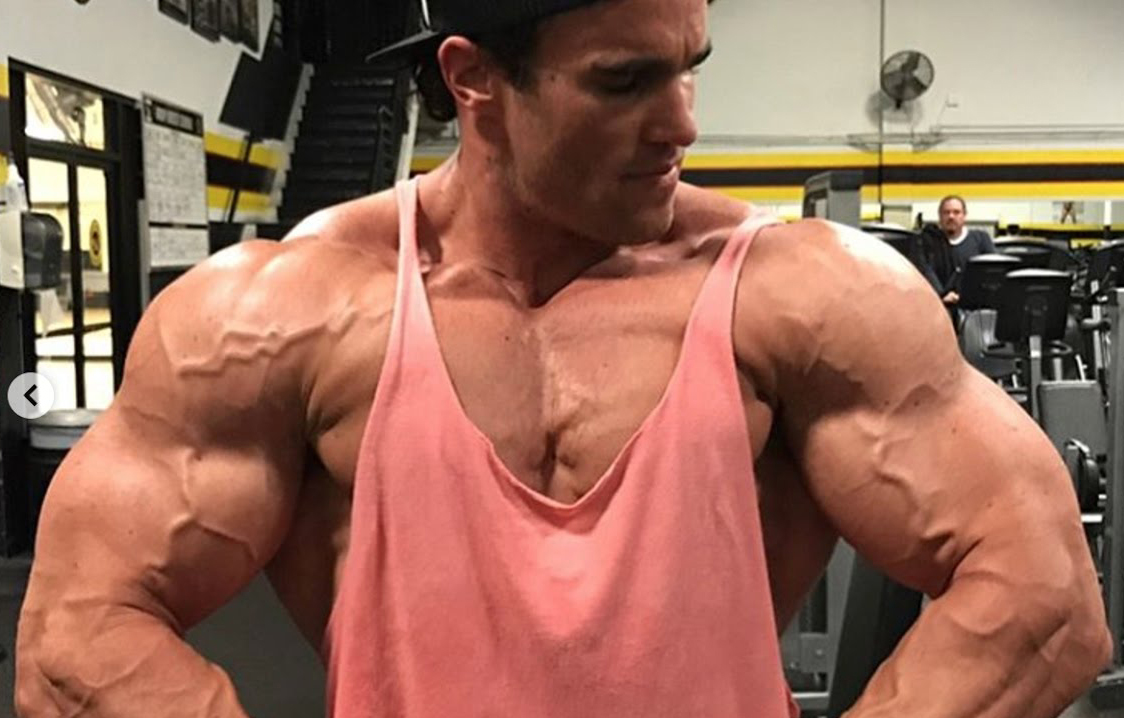 Calum Von Moger; Victoria, Avustralya doğumlu Avustralyalı oyuncu