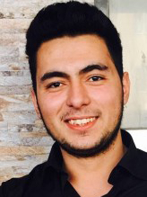 Ozan Denklik; Türk oyuncu, senarist, yönetmen