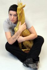 Mika Vember; Neunkirchen, Aşağı Avusturya, Avusturya doğumlu Michaela Koglbauer olarak da bilinen Avusturyalı müzisyen