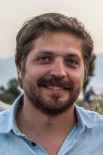 Emre Yeksan; Türk senarist, yapımcı, yönetmen