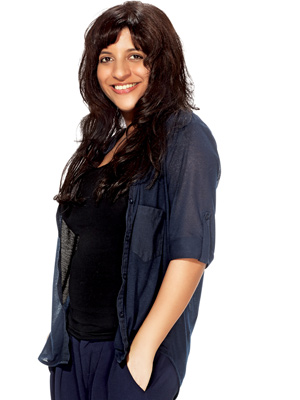 Zoya Akhtar; Zoya Akhtarea olarak da bilinen Hint yönetmen, senarist, oyuncu yönetmeni