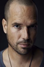 Bence Fliegauf; Budapeşte, Macaristan doğumlu Benedek Fliegauf olarak da bilinen Macar senarist, yönetmen, besteci