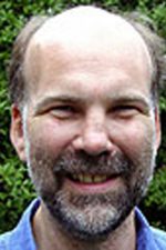 Neil Nightingale; yönetmen