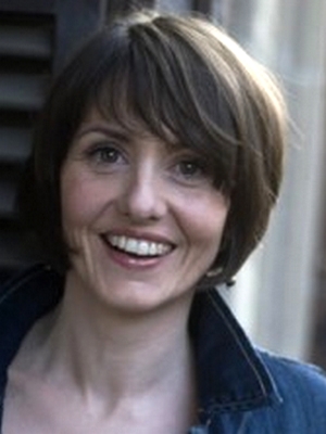 Emma Reynolds; oyuncu