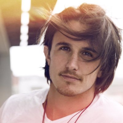 Bjorn Steinbach; Güney Afrika doğumlu Güney Afrikalı oyuncu