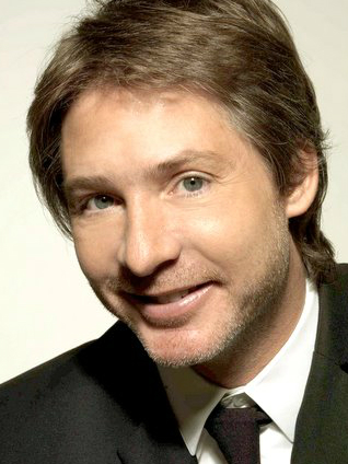 Adrián Suar; Amerikalı yapımcı, oyuncu, yaratıcı