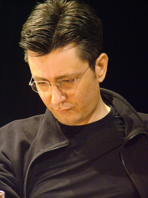 Cüneyt Uzunlar; oyuncu, senarist