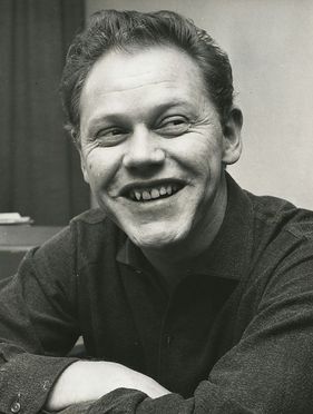 Preben Kaas; Aalborg,Danimarka doğumlu Danimarkalıkomedyenoyuncu