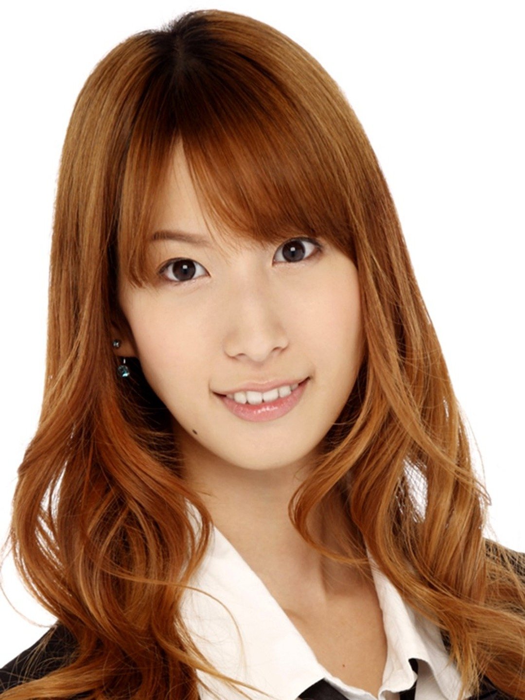 Ami Koshimizu; Kokubunji, Tokyo, Japonya doğumlu Japon oyuncu, seslendirme sanatçısı