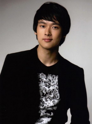 Chul-min Lee; oyuncu