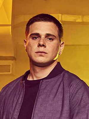 Jared Abrahamson; Flin Flon,Manitoba,Kanada doğumlu Jared Paul Abrahamson olarak da bilinen Kanadalı  oyuncu