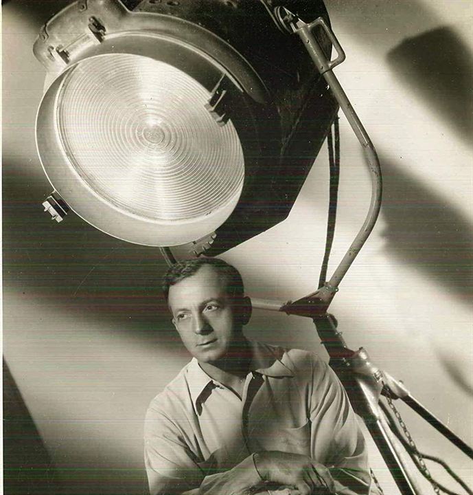 Ernest Laszlo; Budapeşte, Macaristan doğumlu Macar görüntü yönetmeni