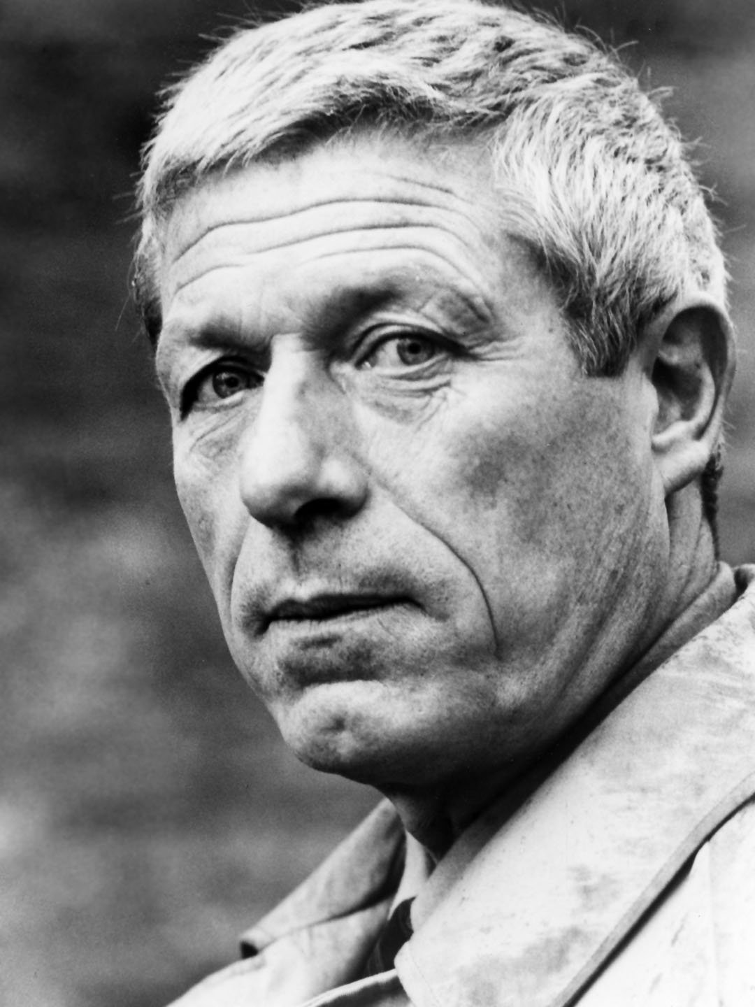 John Woodvine; Twickenham,Londra,İngiltere doğumlu İngiliz  oyuncu