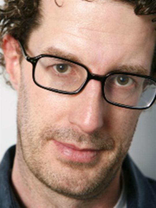 Scot Armstrong; senarist, idari yapımcı, oyuncu
