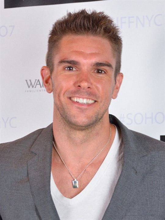 Josh Folan; oyuncu