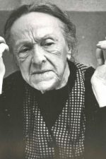 Sesilia Takaishvili; Batum, Gürcistan doğumlu Gürcü oyuncu