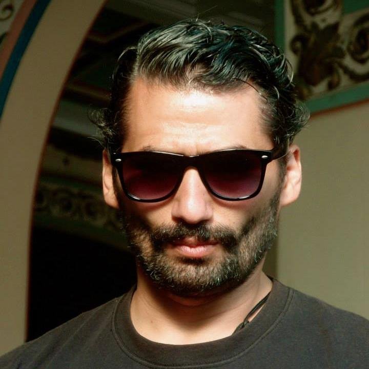 Tamer Yiğit; Berlin, Almanya doğumlu Alman oyuncu, senarist, yönetmen, müzisyen