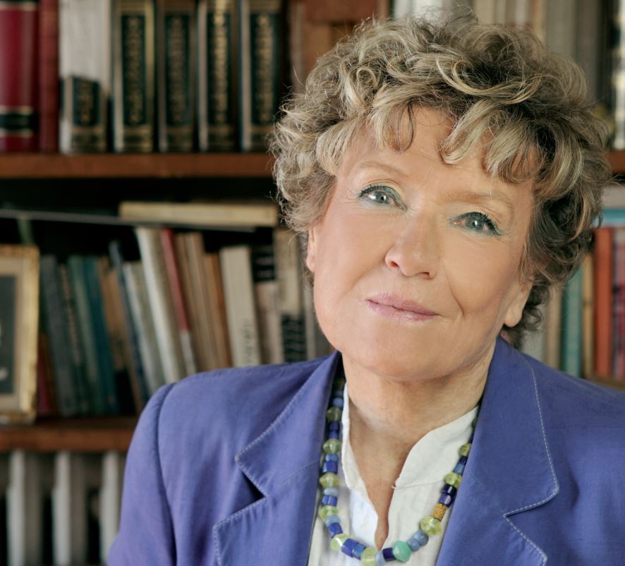 Dacia Maraini; İtalyan, yazar