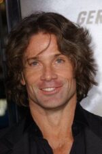 Kurt Wimmer; Amerikalı senarist, yapımcı, oyuncu ve yönetmen