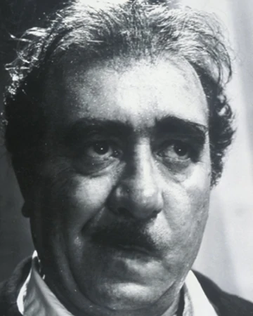 Saro_Urzì; İtalyan, oyuncu