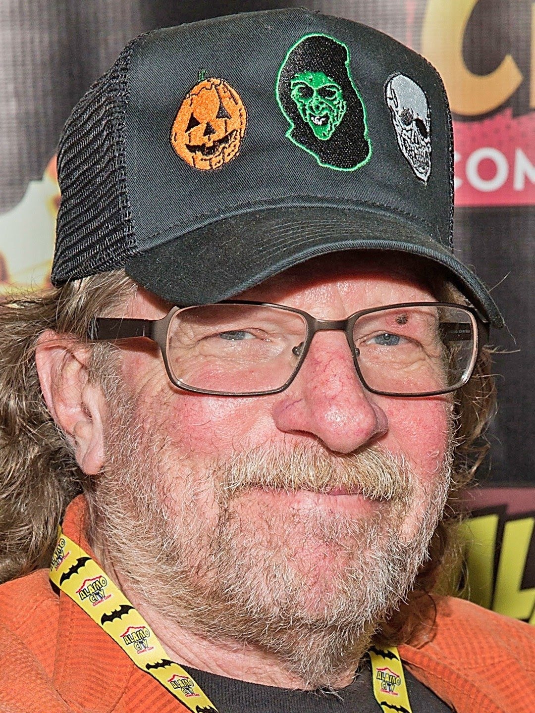 Tommy Lee Wallace; Amerikalı film yapımcısı, yönetmen ve senarist