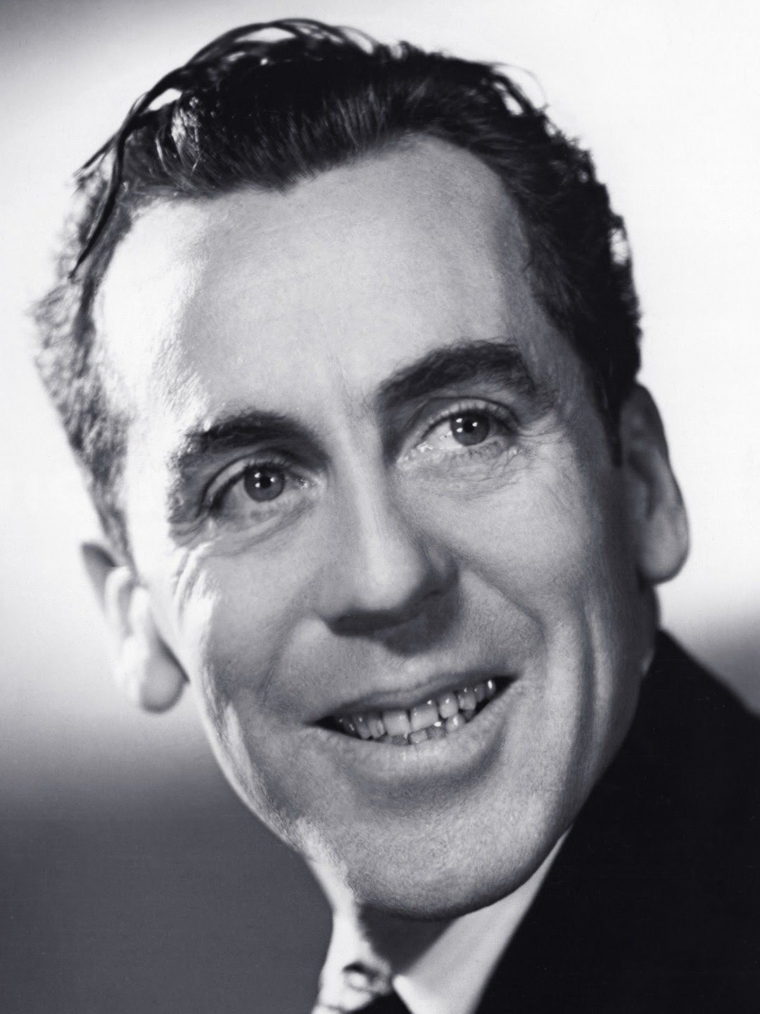 Jack Conway; Graceville, Minnesota, ABD doğumlu yönetmen, yapımcı ve oyuncu