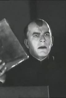 Sergei Komarov; Vyazniki, Rusya doğumlu yönetmen, oyuncu, senarist