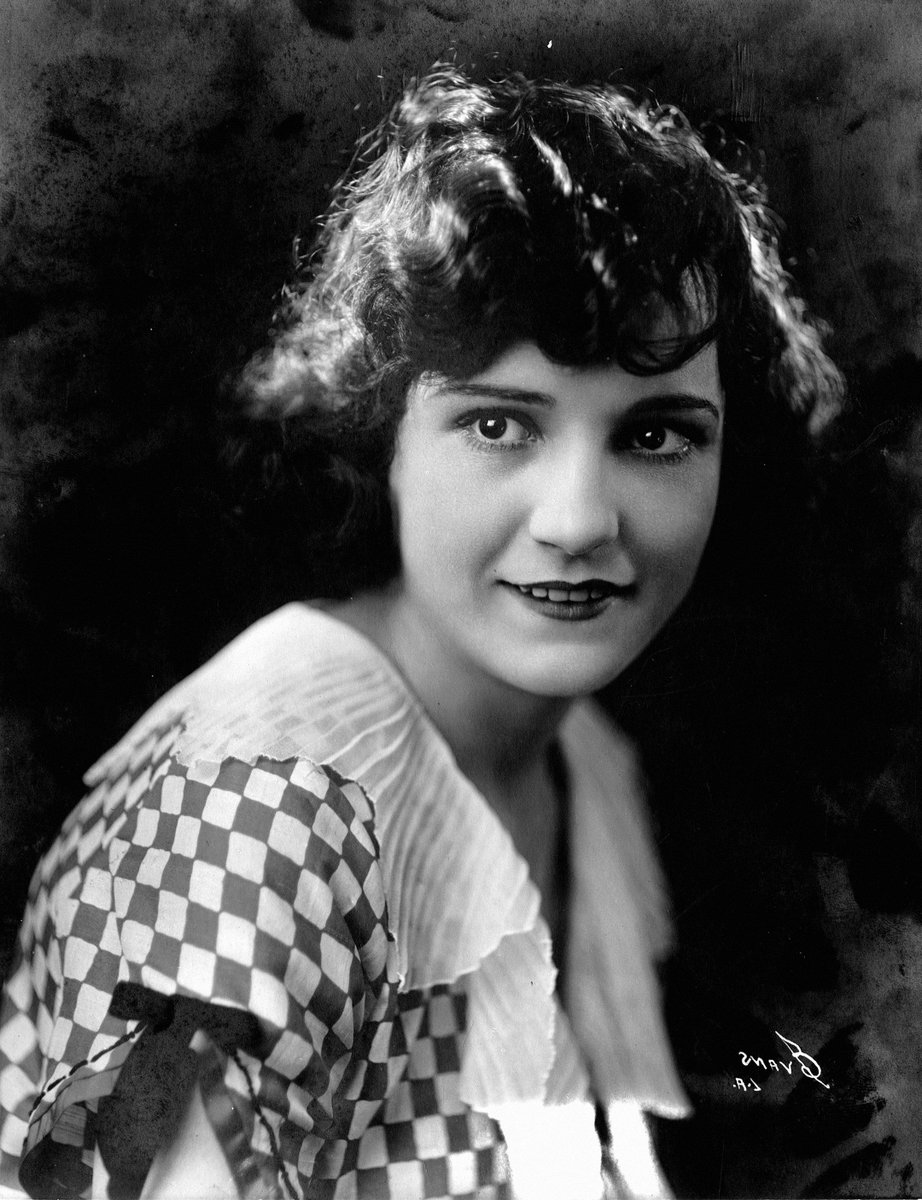 Sybil Seely; Los Angeles, Kaliforniya, ABD doğumlu oyuncu