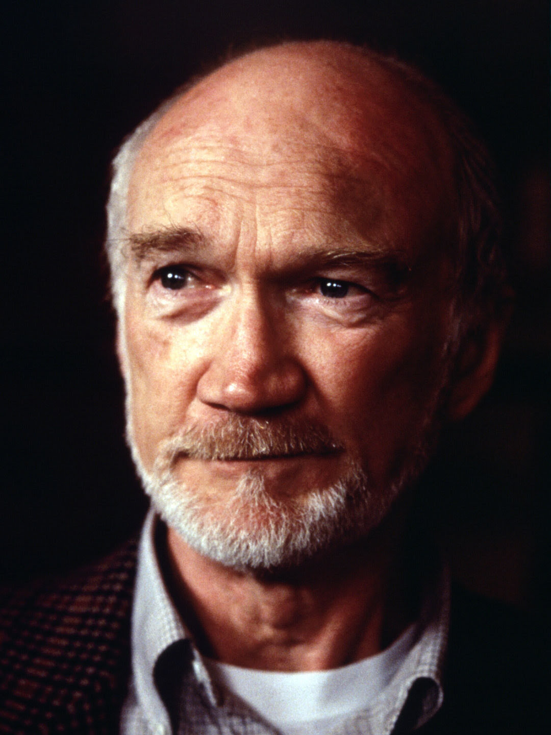 Colin Fox; Aldershot, Kanada doğumlu oyuncu