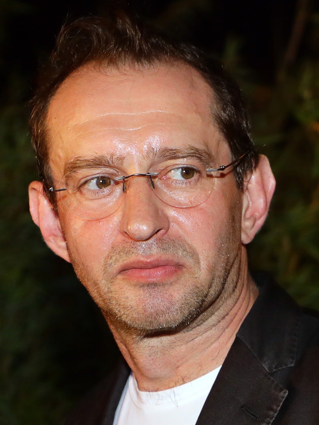 Konstantin Khabenskiy; St. Petersburg, Rusya doğumlu yönetmen ve oyuncu