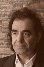 Rüçhan Gürel; İstanbul, Türkiye doğumlu oyuncu ve seslendirme sanatçısı