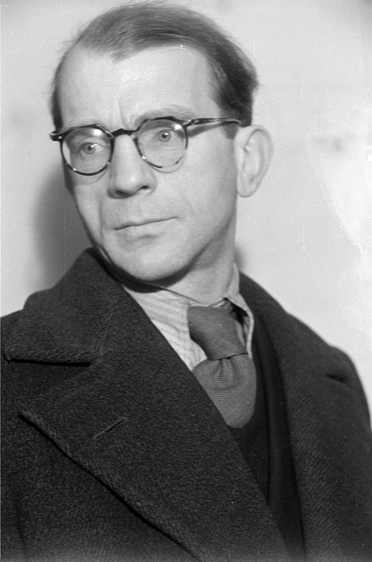 Günther Weisenborn; Alman, yazar
