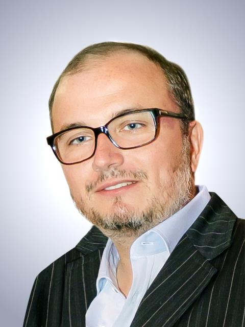 Oleg Teterin; Rus, yapımcı