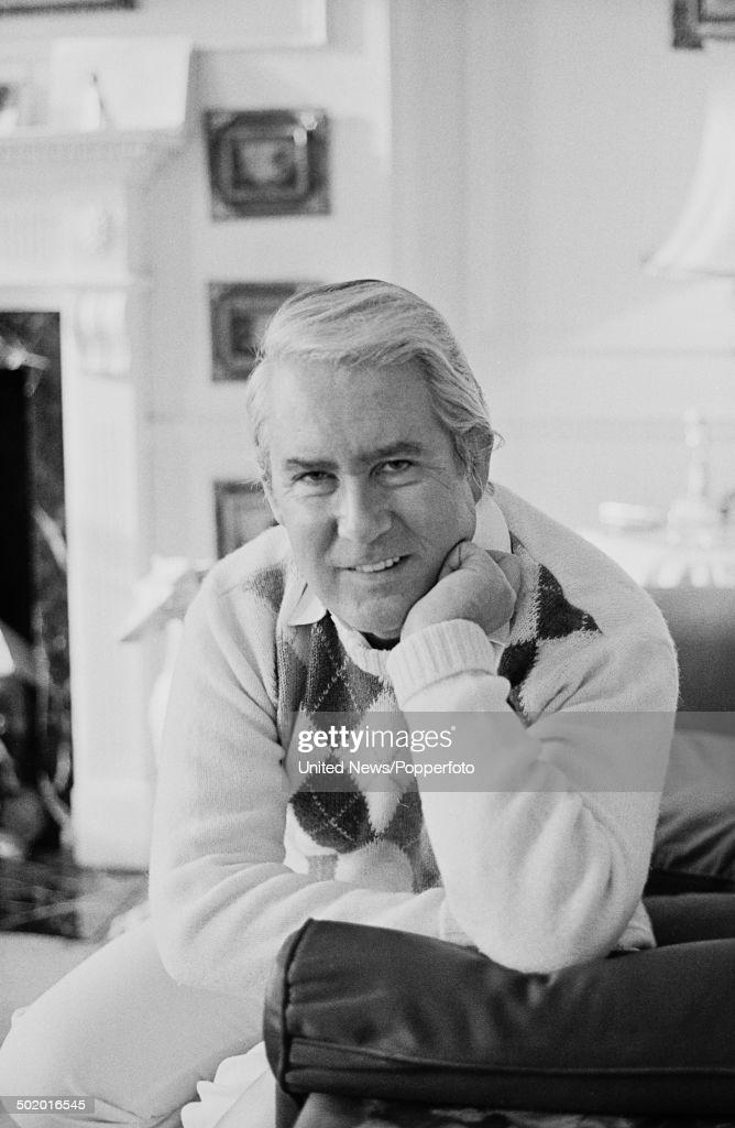 Terence Feely; İngiliz, senarist