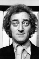 Marty Feldman; İngiliz oyuncu, senarist ve komedyen