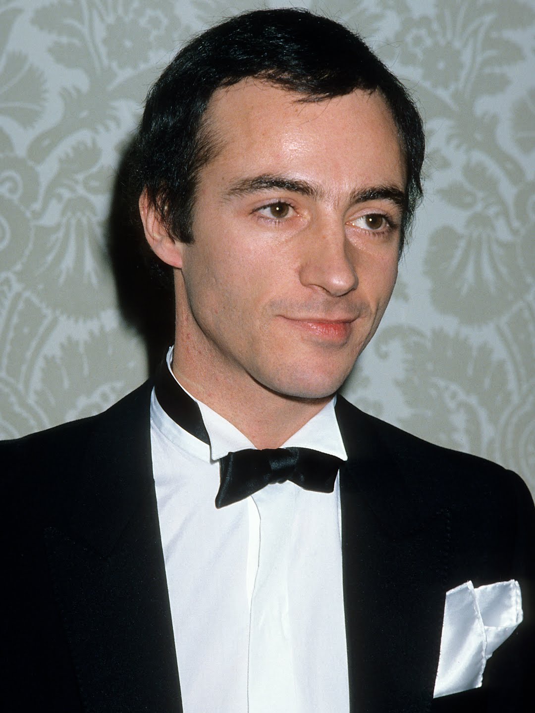 Ray Sharkey; Amerikalı, oyuncu