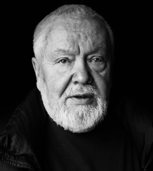 Sergei Solovyov; Rus, yönetmen, senarist, oyuncu, yapımcı