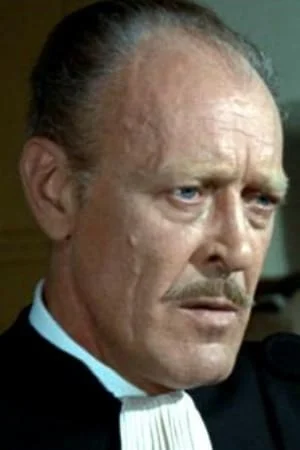 Robert Le Béal; Fransız, oyuncu